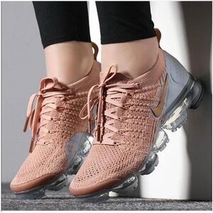 Nike Air VaporMax Flyknit 2 'Rose Gold' 942843-602 Size 7 EUC
